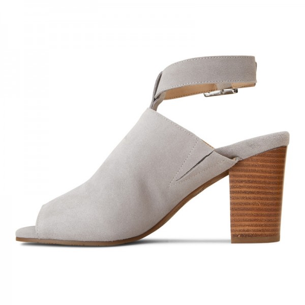 vionic kaia stacked heel